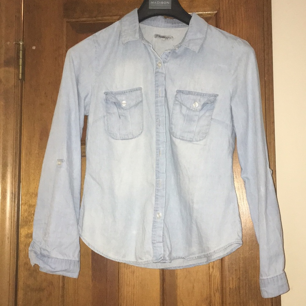 Nice Charlotte Russe Long Sleeve Denim Button Up Shirt Size Medium